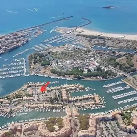 Ile Des Marinas Apartment